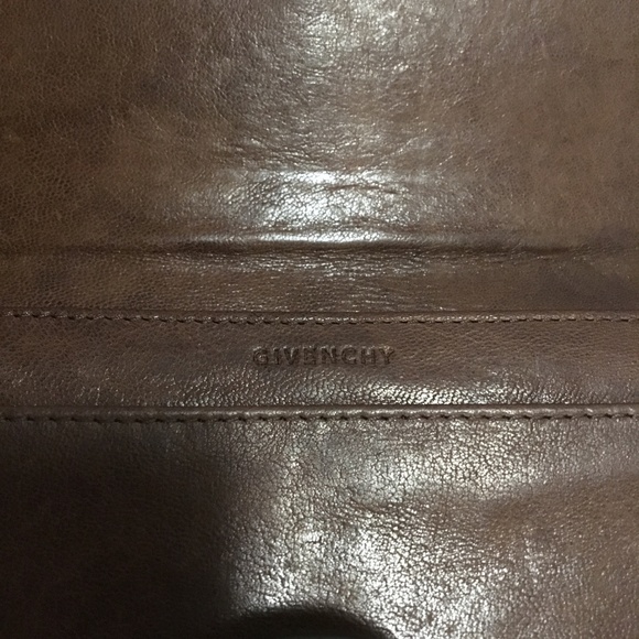 Givenchy Nightingale Wallet - Picture 4 of 4